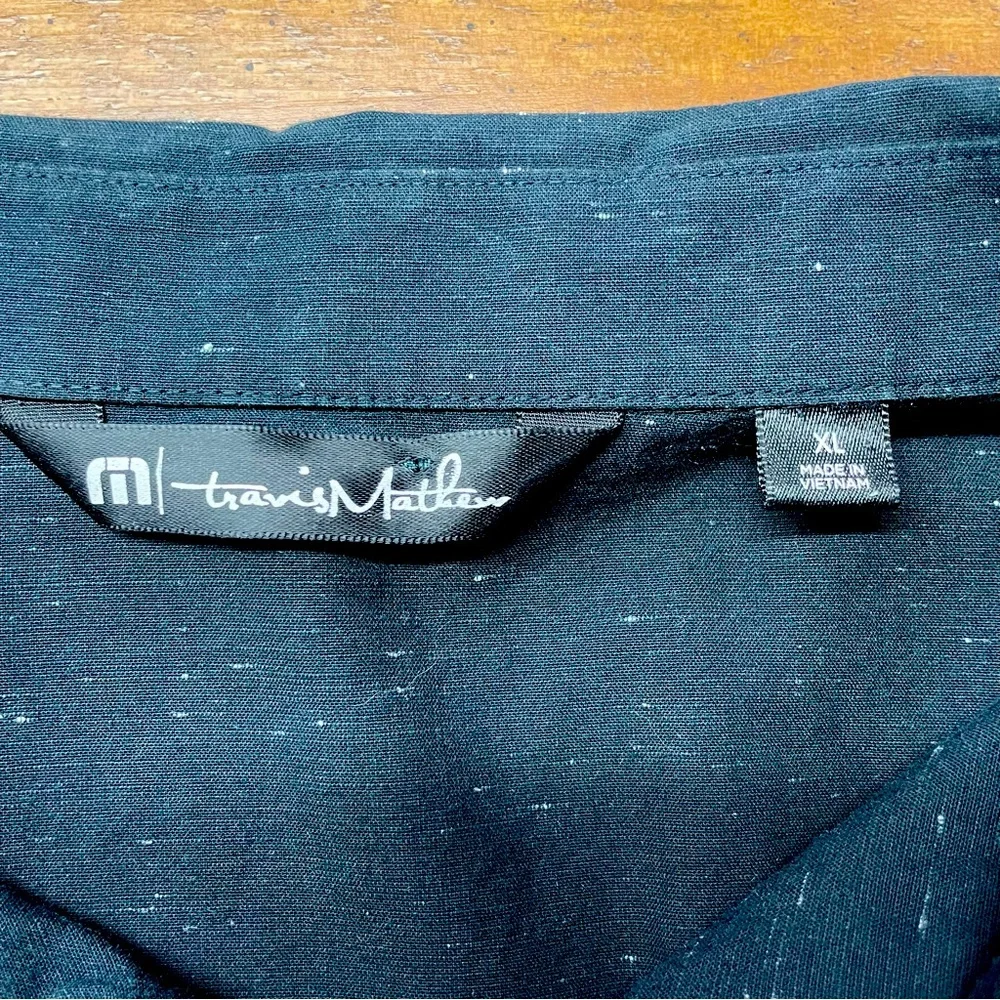 Travis Matthew Button-down Shirt Size XL - Picture 6 of 7